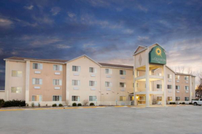 Отель La Quinta Inn by Wyndham Lincoln  Линкольн